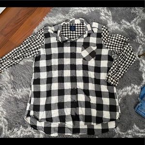 American Eagle light weight flannel